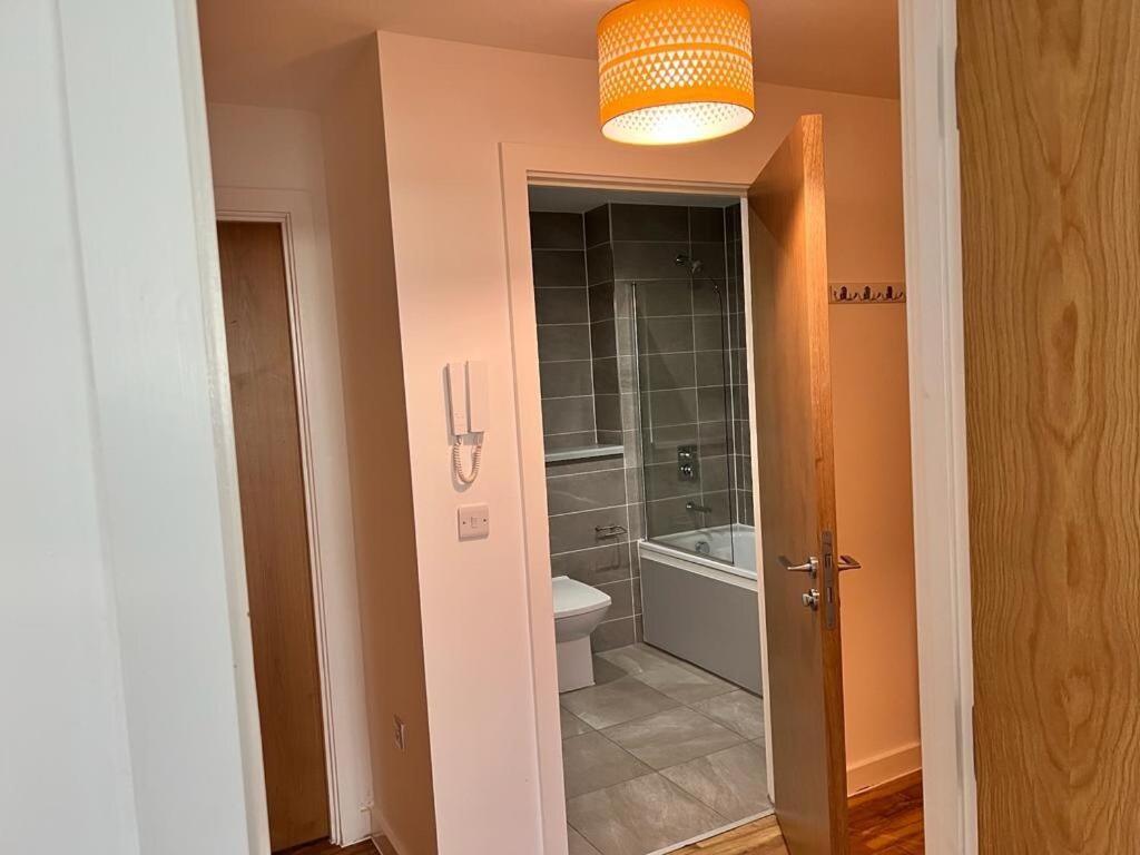 Luxury Salford Quays Apartment Manchester