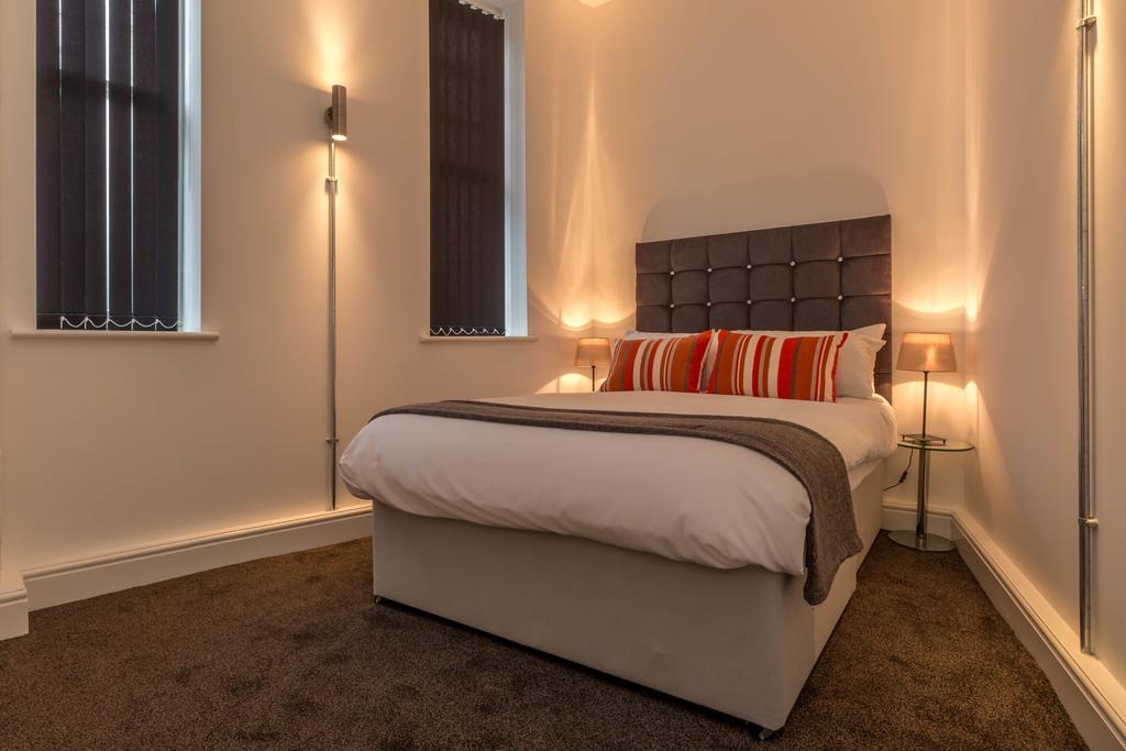Arena Aparthotel 4*