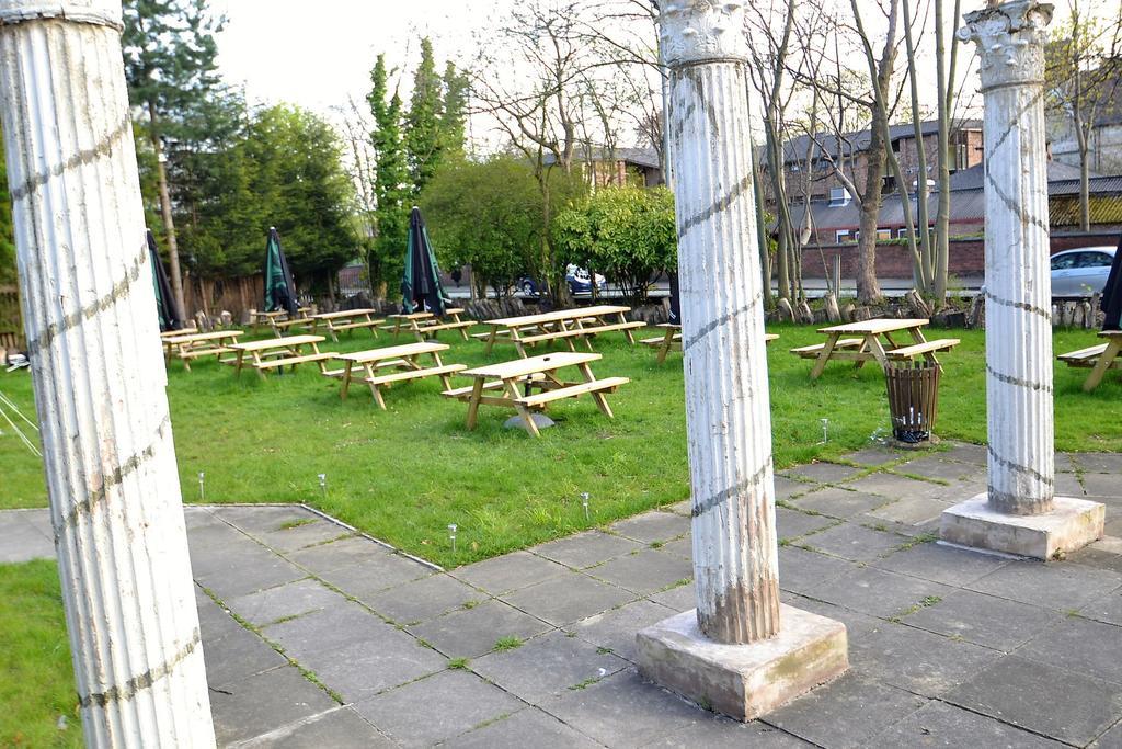 The Milverton 3* Manchester