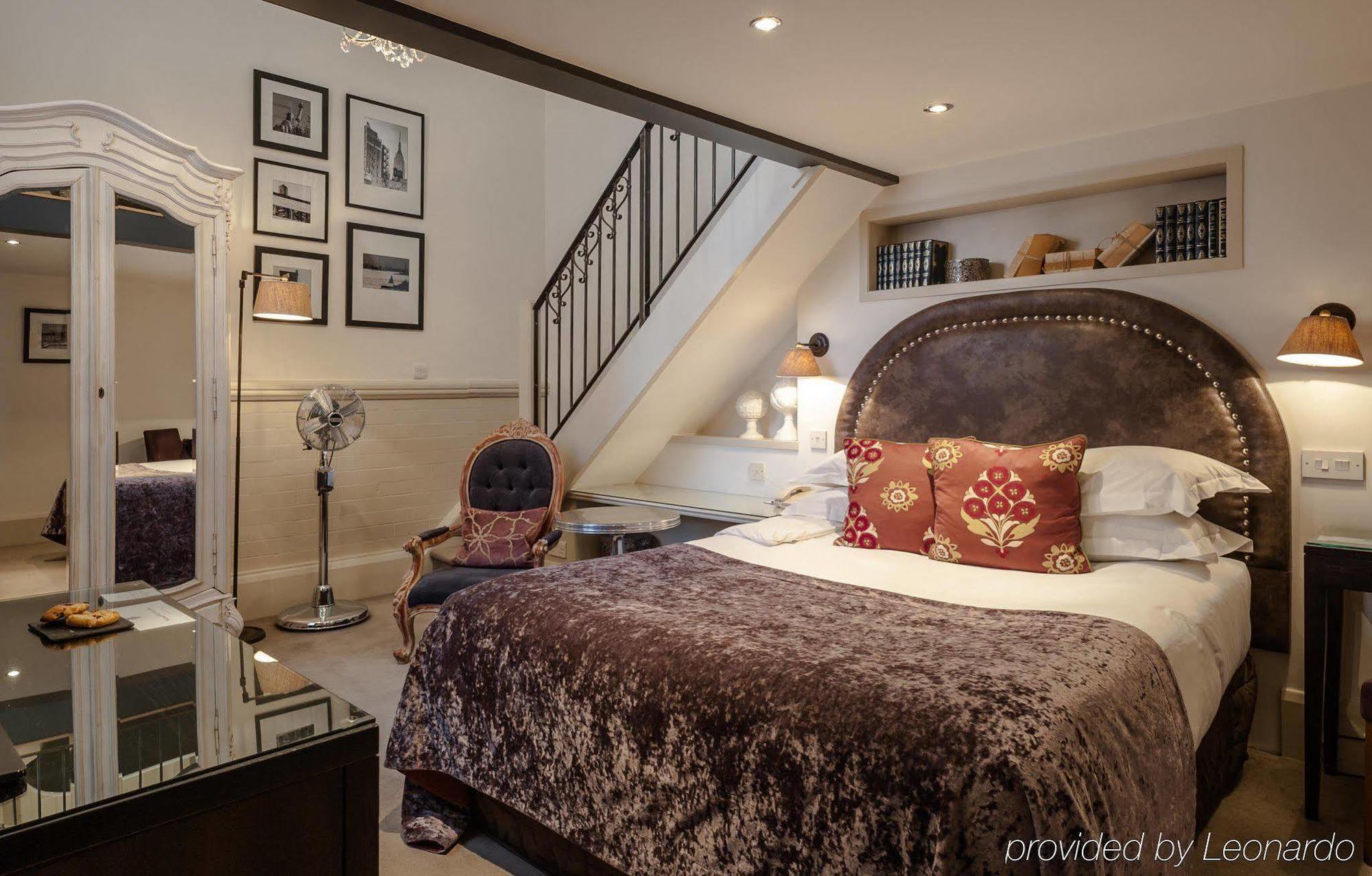 Great John Street 4*