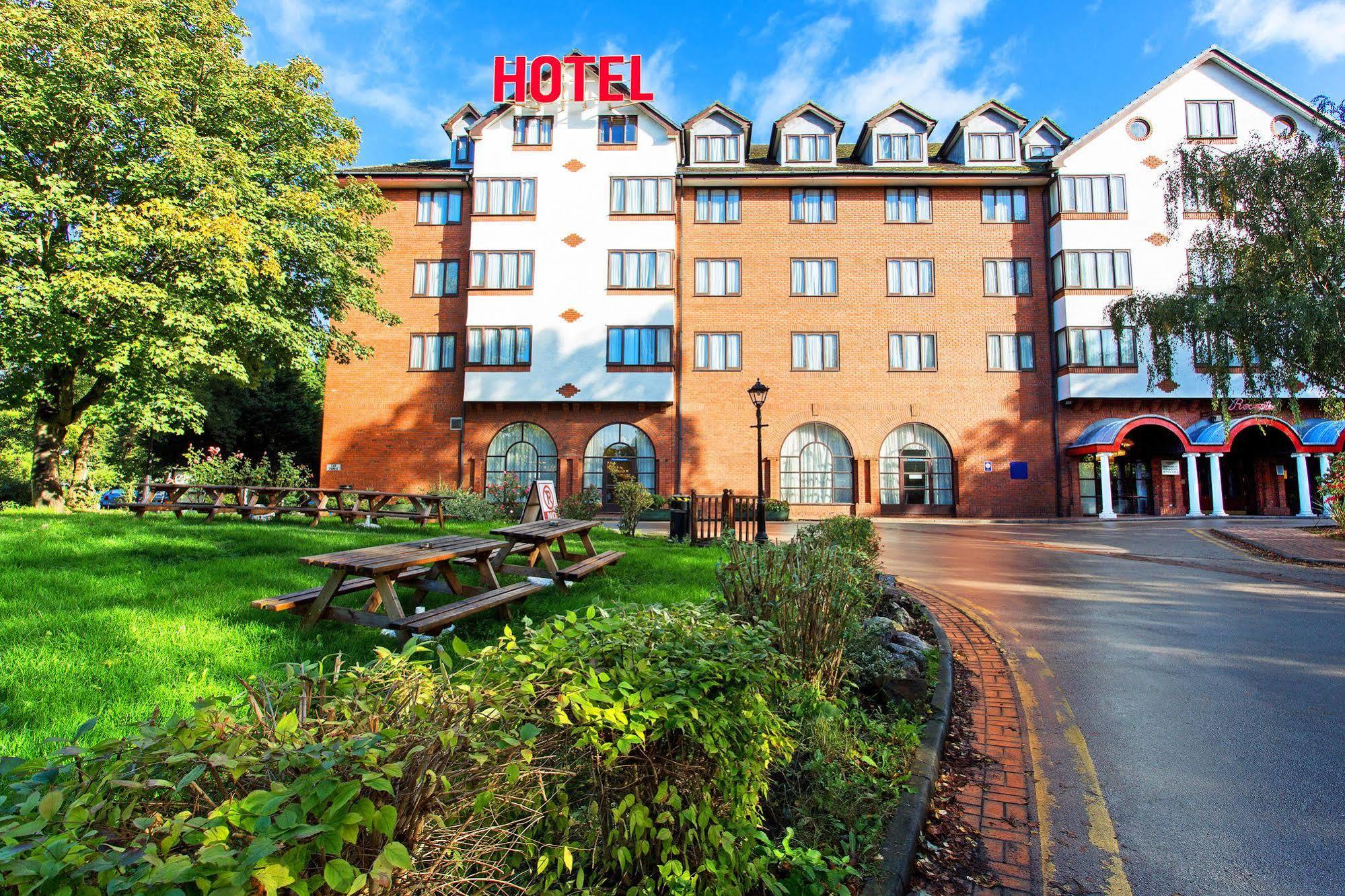 Britannia Country House & Spa Hotel 3*