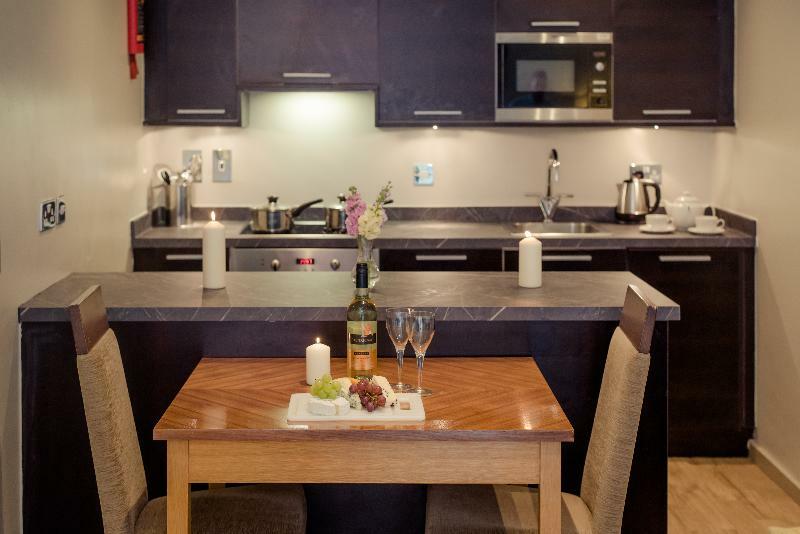 Premier Aparthotel Manchester