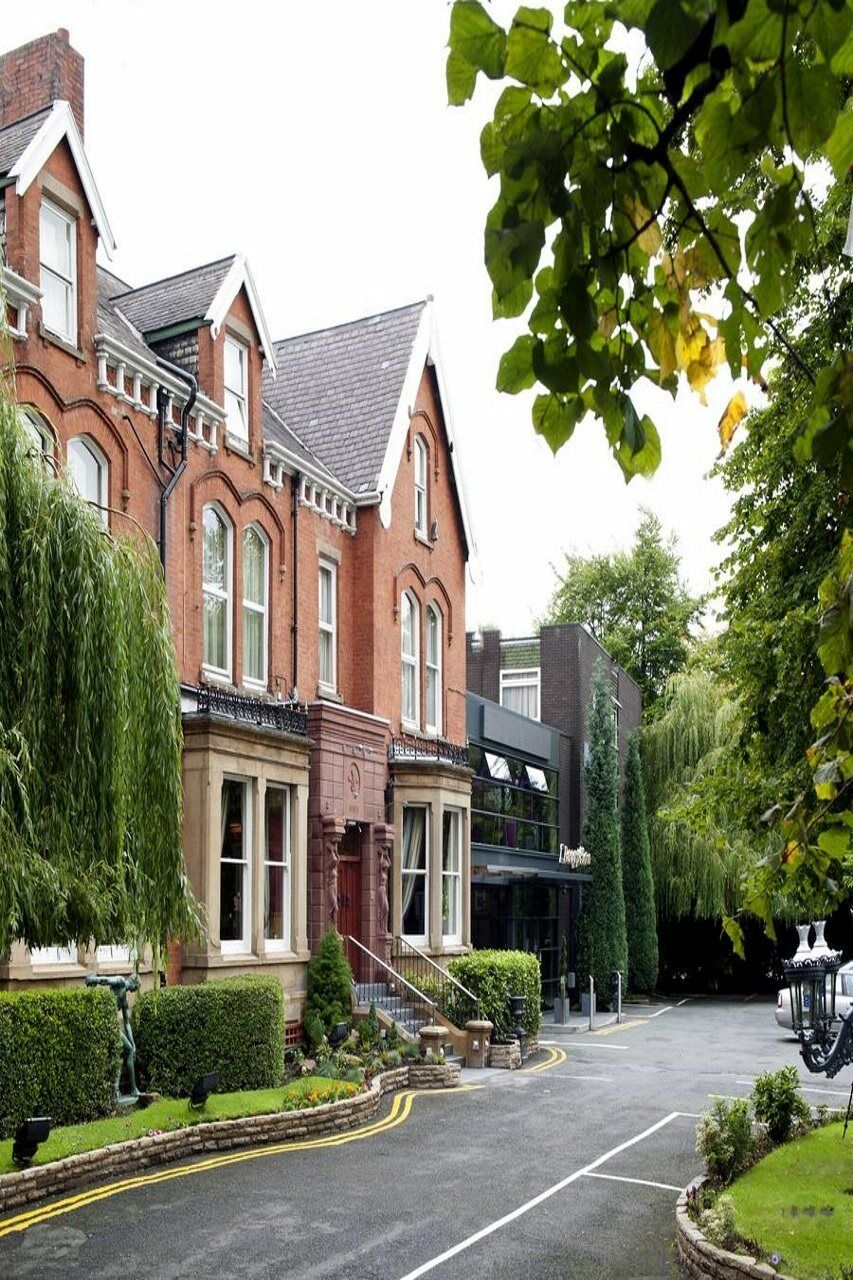 Hotel South