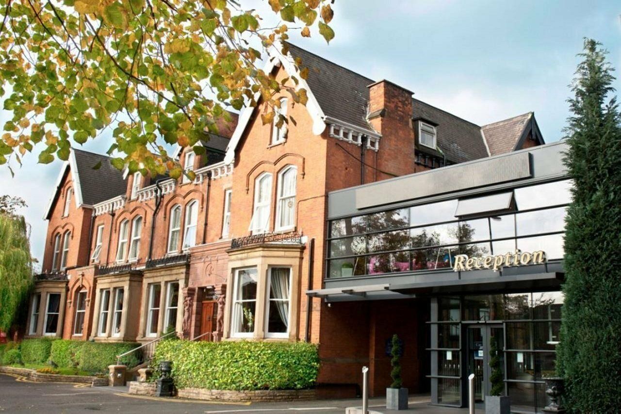 South 3* Manchester
