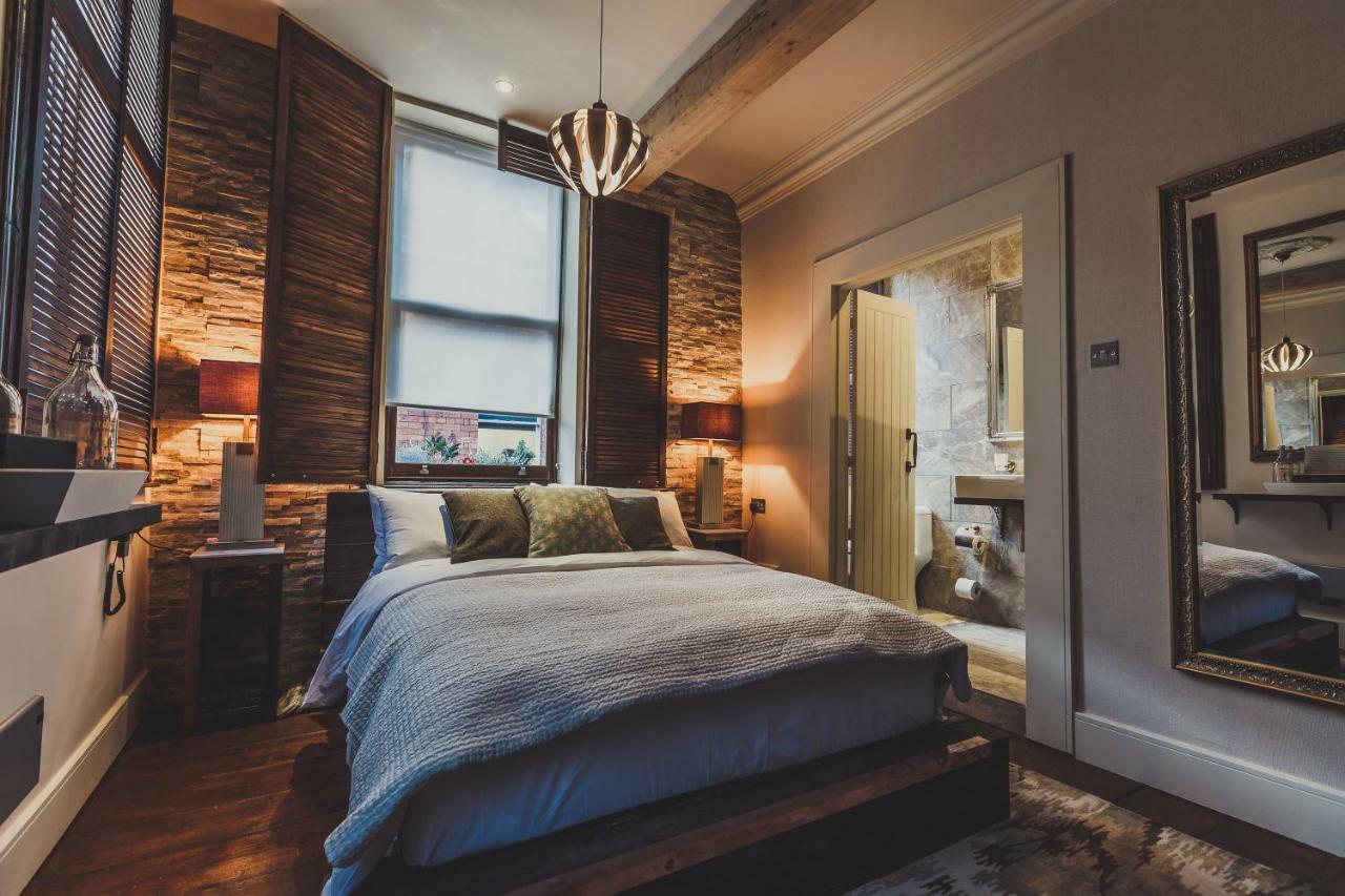 The Cow Hollow 4*