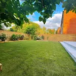 Luxury 7 Bedroom House In Didsbury, Manchester