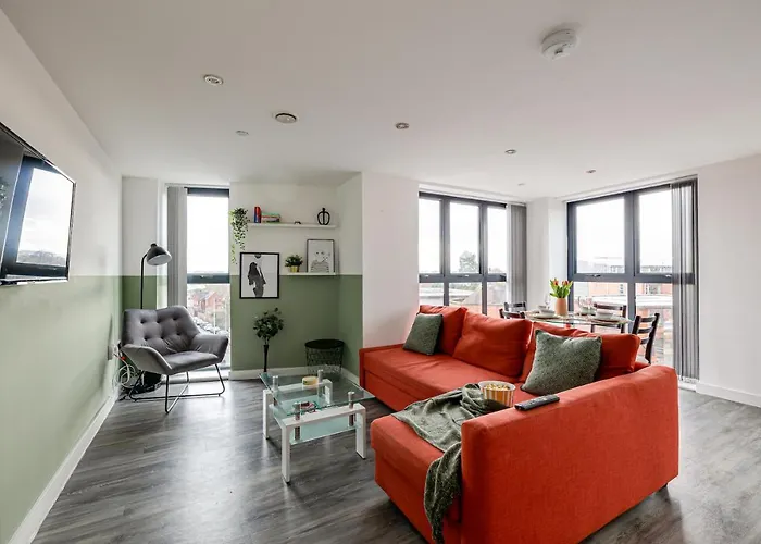 Stunning 2 Bed Apt With Free Parking Close To Cc