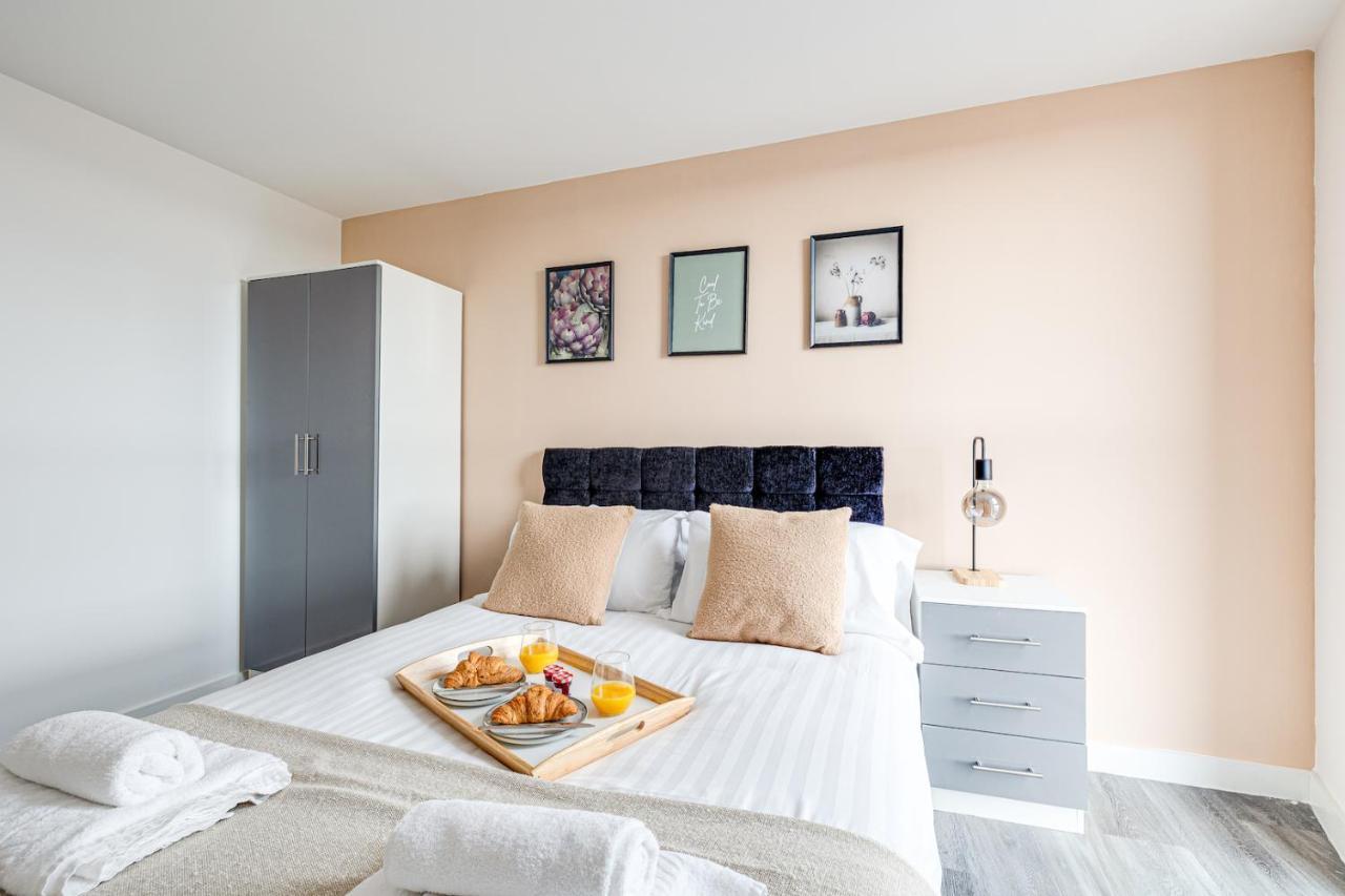 Stunning 2 Bed With Free Parking Close To Cc Manchester