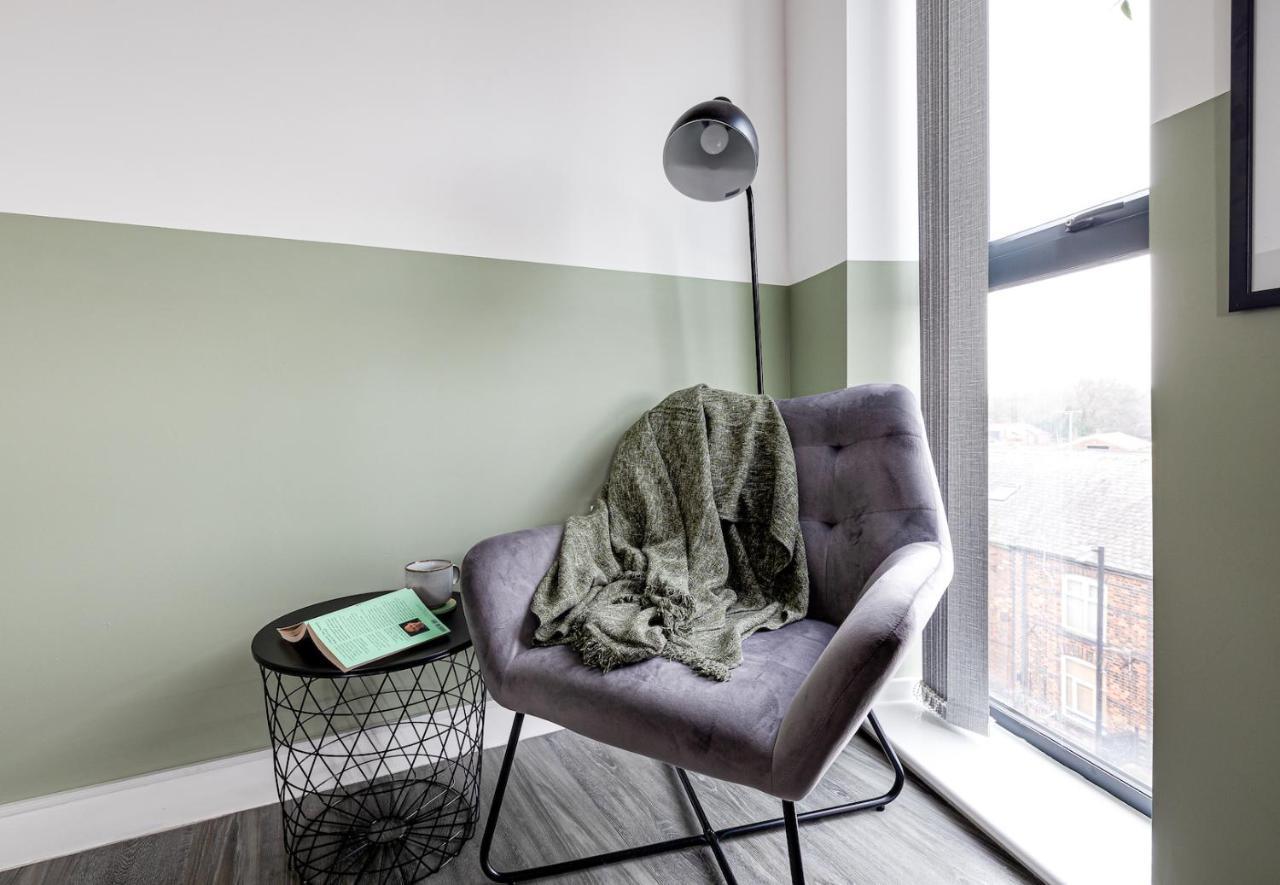 Stunning 2 Bed With Free Parking Close To Cc *