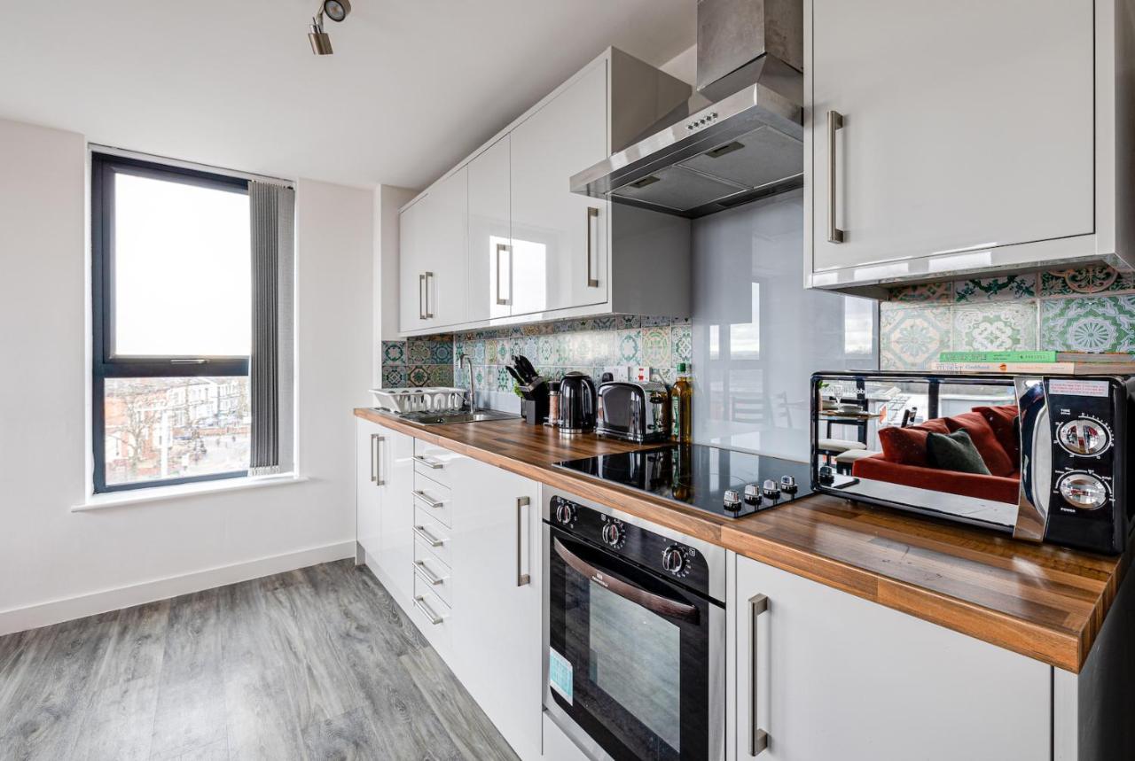 Apartment Stunning 2 Bed With Free Parking Close To Cc *