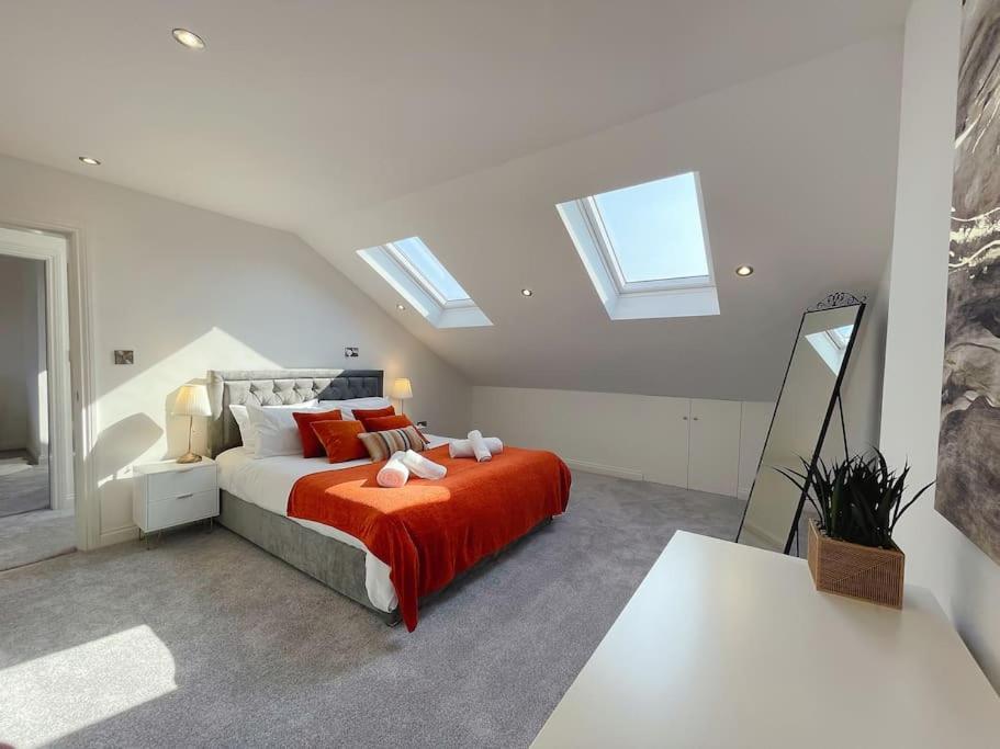 Luxury 7 Bedroom House In Didsbury, Vakantiehuis Manchester