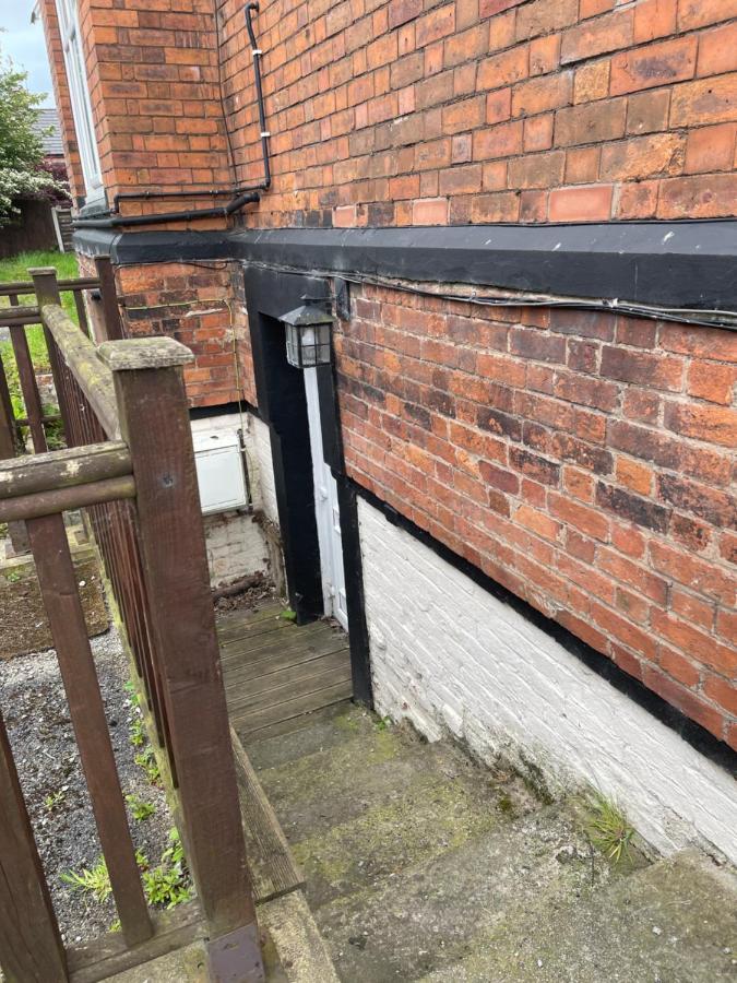 The Crescent, Flat 1 - Stockport, Apartment