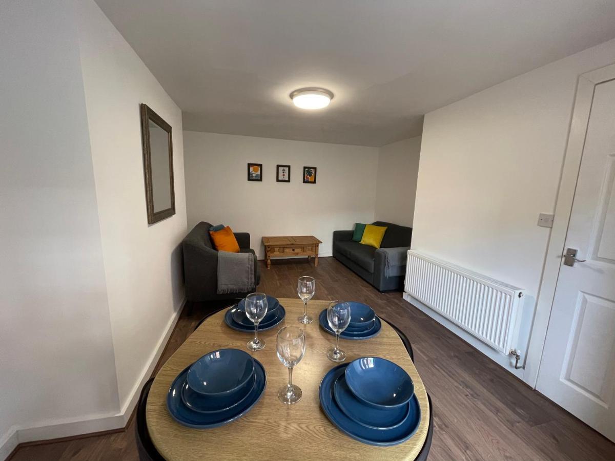 The Crescent, Flat 1 - Stockport, Apartment Manchester