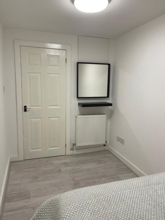 Apartment The Crescent, Flat 1 - Stockport, *