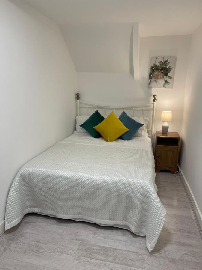 Apartment The Crescent, Flat 1 - Stockport, *