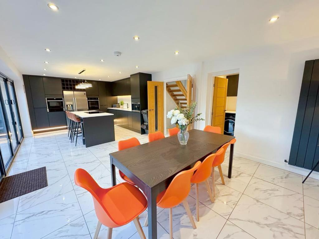 Vakantiehuis Luxury 7 Bedroom House In Didsbury, Manchester