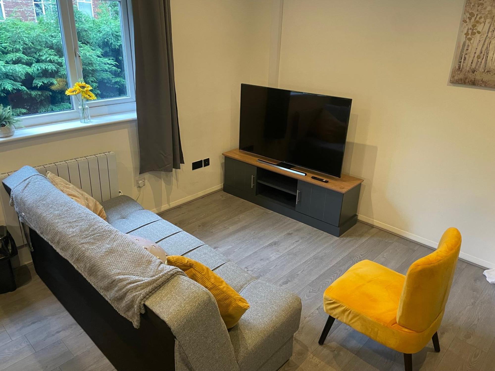Appartement Modern Cosy 1 Bed Near Centre~double Bed~parking *