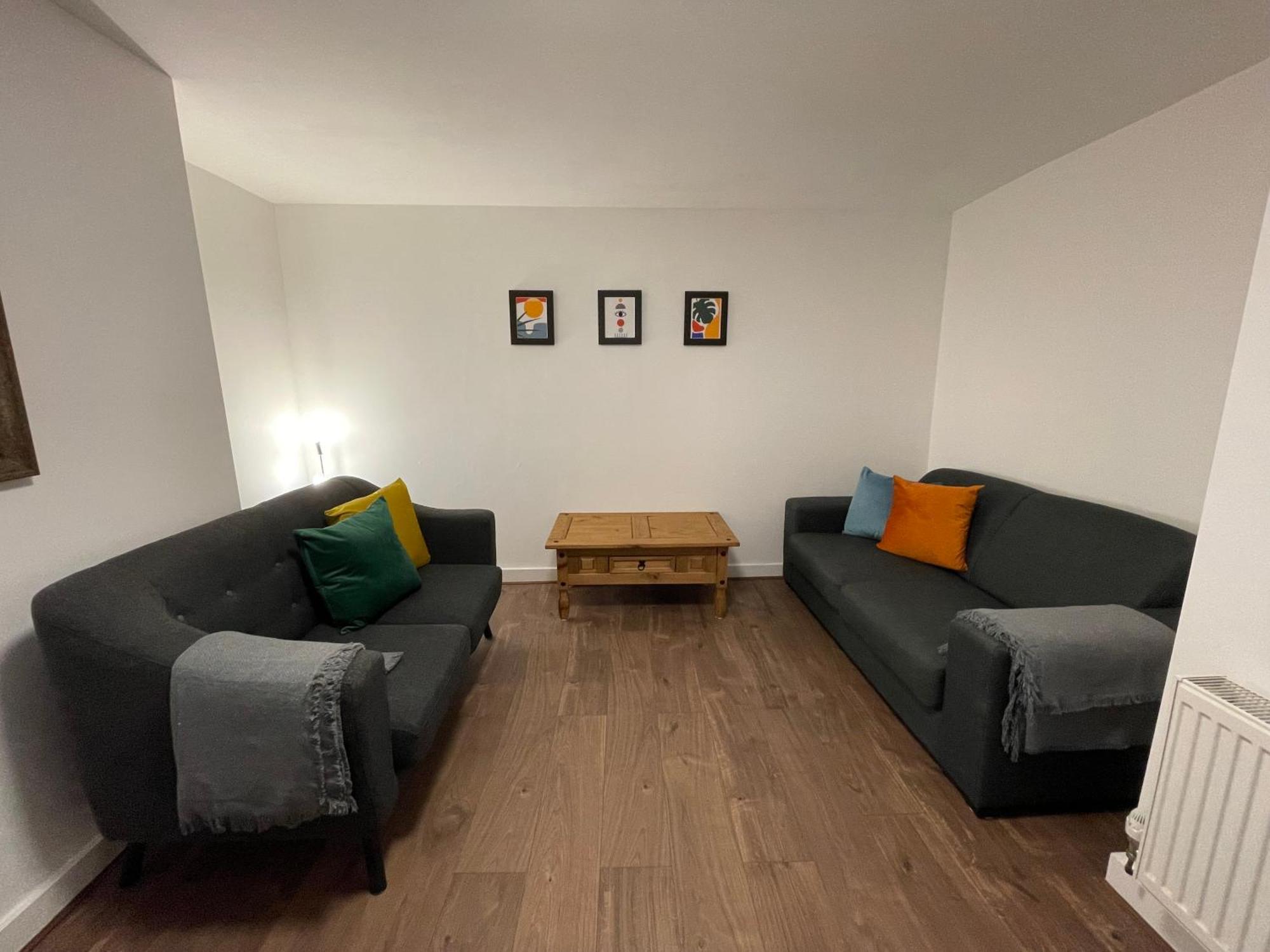 The Crescent, Flat 1 - Stockport, Manchester