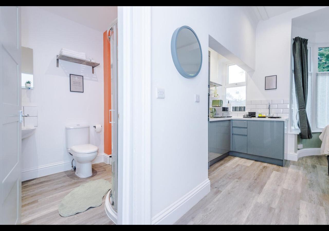 Entire Cozy Apt, Prime Location & Free Parking Appartement Manchester