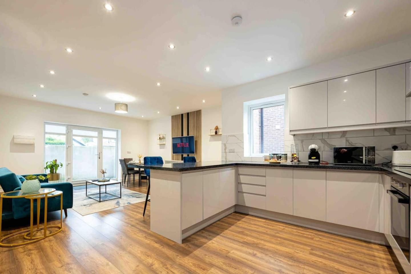 Vibrant 2Br Apartment In Chorlton, Free Parking * Manchester