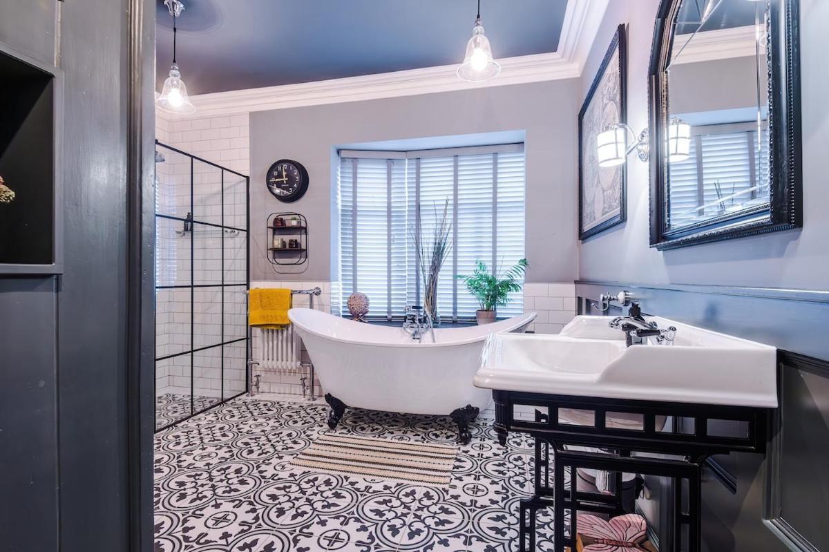 Unique In Northenden Urban Oasis Sleeps 8 * Manchester