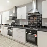 Cosy Holiday Home In Manchester Near Science Museum