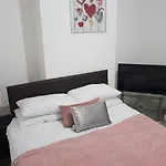 Bambz Apartment 2