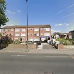 Studio With Great Transport Links To City Centre