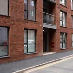 Fantastic 2 Bedroom Apartment In Manchester