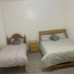 Rusholme Modern Guesthouse