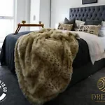 Adelphi Wharf Luxury Apartments