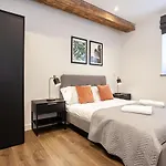 Stylish Modern Apartment In Central Manchester