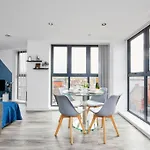 Perfect City-Break Apartment With Free Private Parking By Hass Haus