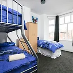 Shared Short Term South Manchester Accommodation