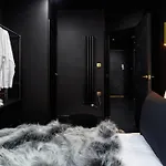 Gotham City Luxe By Jacksonheim Residences