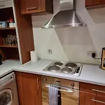 Lovely 2-Bed Apartment In Manchester