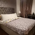 Lovely 2-Bed Apartment In Manchester