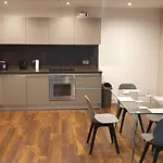 Stunning 2-Bed Apartment In Manchester City Centre