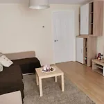 Entire 3 Bedroom House Manchester Free Parking