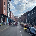 Quay Apartments Manchester
