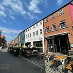 Quay Apartments Manchester