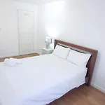 Cosy One Bedroom Flat Near Town