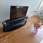 City View 2-Bed Apartment In Manchester