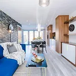 Rest&Recharge at Ridgefield House (5 Bedrooms, 8 Beds, 2 Bathrooms, Free parking)
