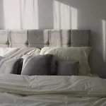 Beautiful 3 Bedroom House With Parking