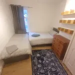 Budget 4 Bedroom House,Entire Place.Sleeps 10