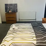 Beautiful Basement En-Suite Room