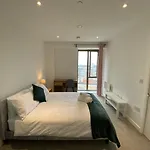 Modern 2 Bedroom Apartment Central Manchester