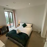 Modern 2 Bedroom Apartment Central Manchester
