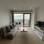 Modern 2 Bedroom Apartment Central Manchester